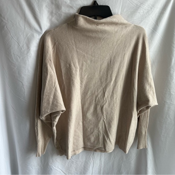 Aaeda Long Sleeve Mock Neck Autumn Leaves Tufted Sweater Size L - Picture 3 of 3
